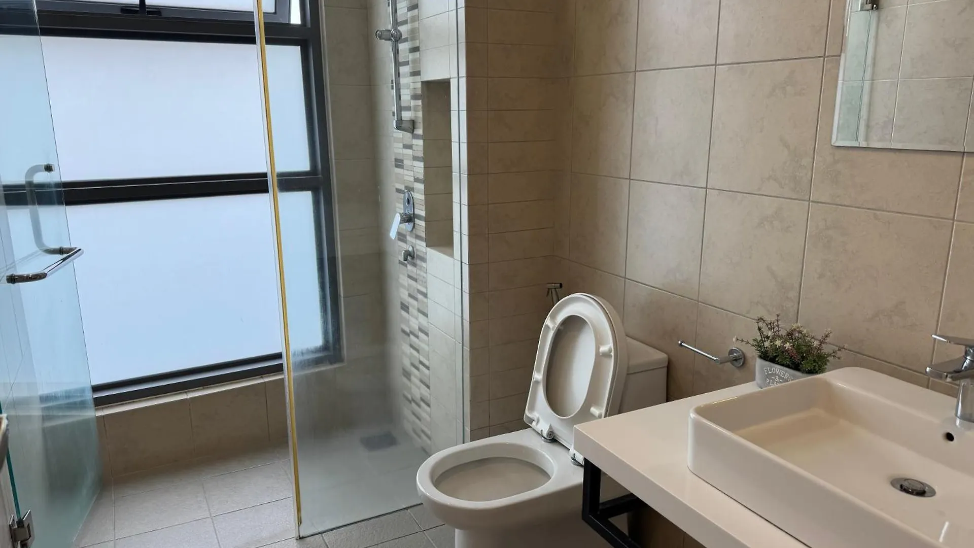 Appartamento The Robertson R22 Jalan Alor Petaling Street Bukit Bintang Kl 3R2B 8Pax Kuala Lumpur Malesia